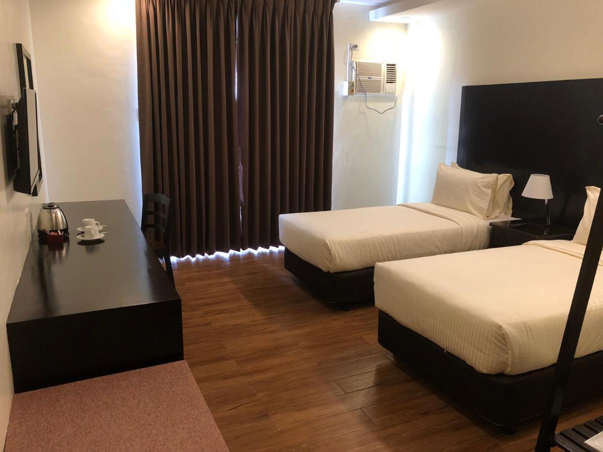 Pina Suites Ормок Экстерьер фото